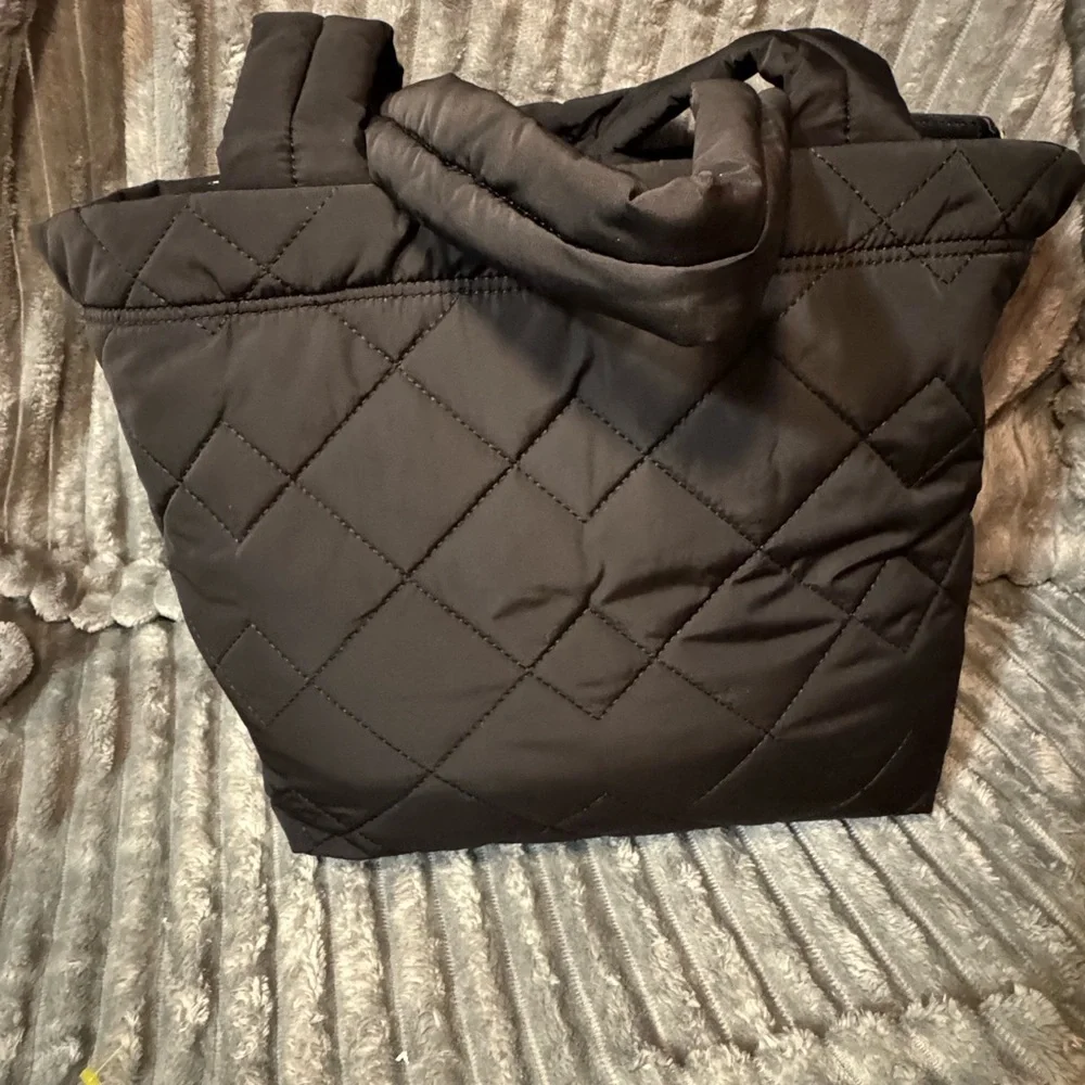 Marc Jacobs Black Quilted Tote Bag - Picture 10 of 14